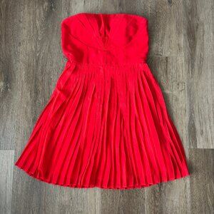 Minuet Red Strapless Pleated Dress - Size Medium